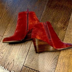 Lucky Brand Zorla Wedge  bootie